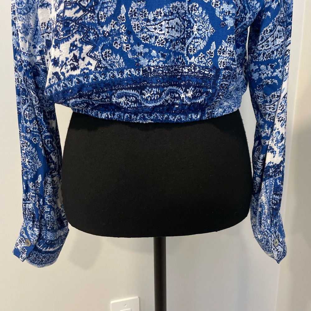 Never Worn! Zara Blue & White Long Sleeve Paisley Print Faux Wrap Crop Top - Picture 12 of 15